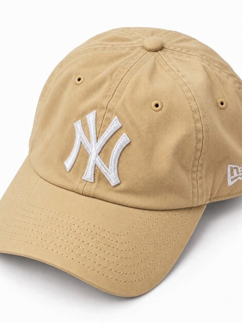 New Era New York Yankees Beige Adjustable Baseball Cap